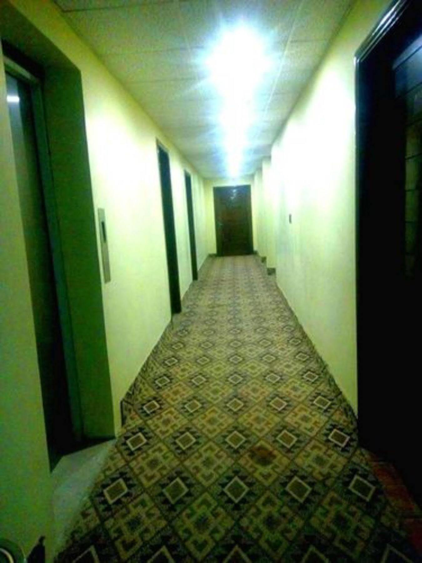 Bling Hotel International Multan Esterno foto